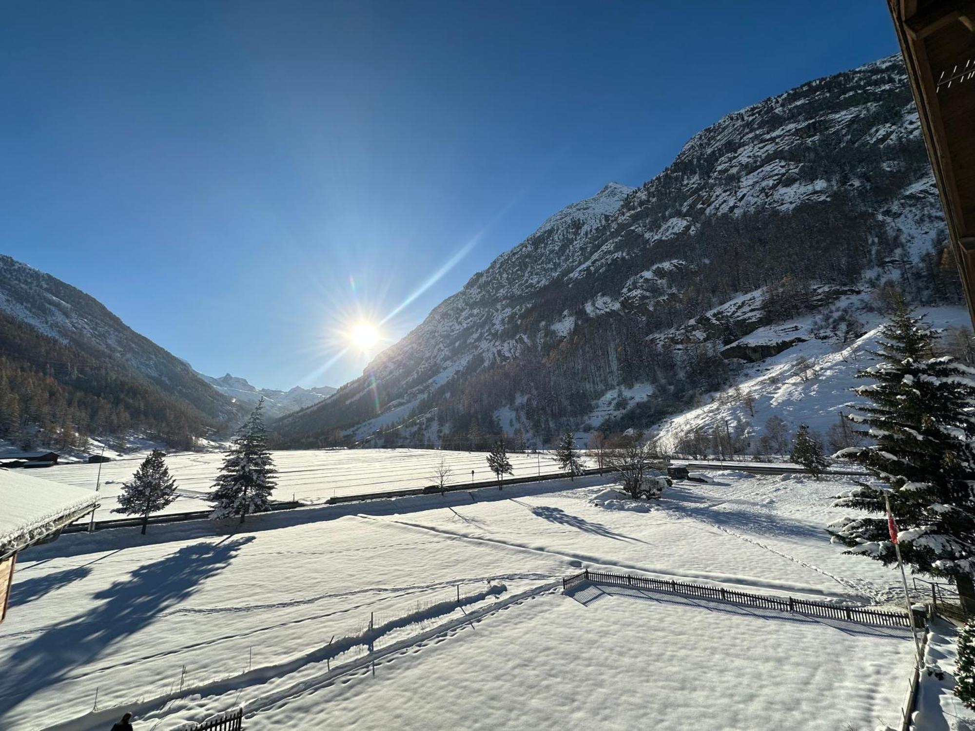 Enjoy The View Apartment Close To Zermatt With Parking تاش المظهر الخارجي الصورة